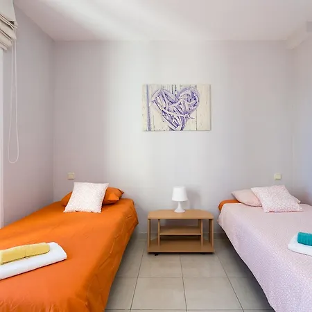 Live Cruz Center Apartment