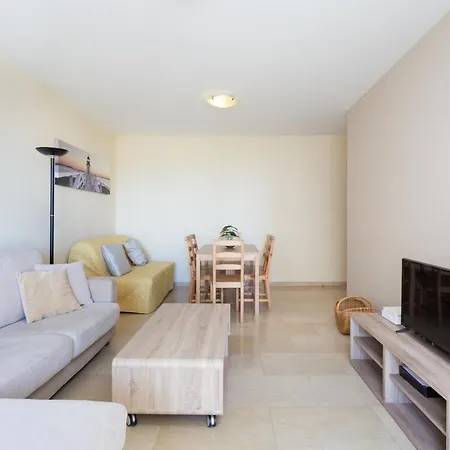 Live Cruz Center Apartment